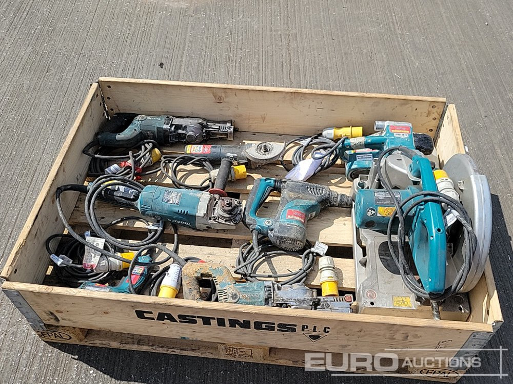 Makita 110Volt Cut Off Saw, Belt Sander, Grinder (2 of), Reciprocating Saw (2 of), Hammer Drill, Screwdriver - Construction equipment: picture 2 Makita 110Volt Cut Off Saw, Belt Sander, Grinder (2 of), Reciprocating Saw (2 of), Hammer Drill, Screwdriver - Construction equipment: picture 2