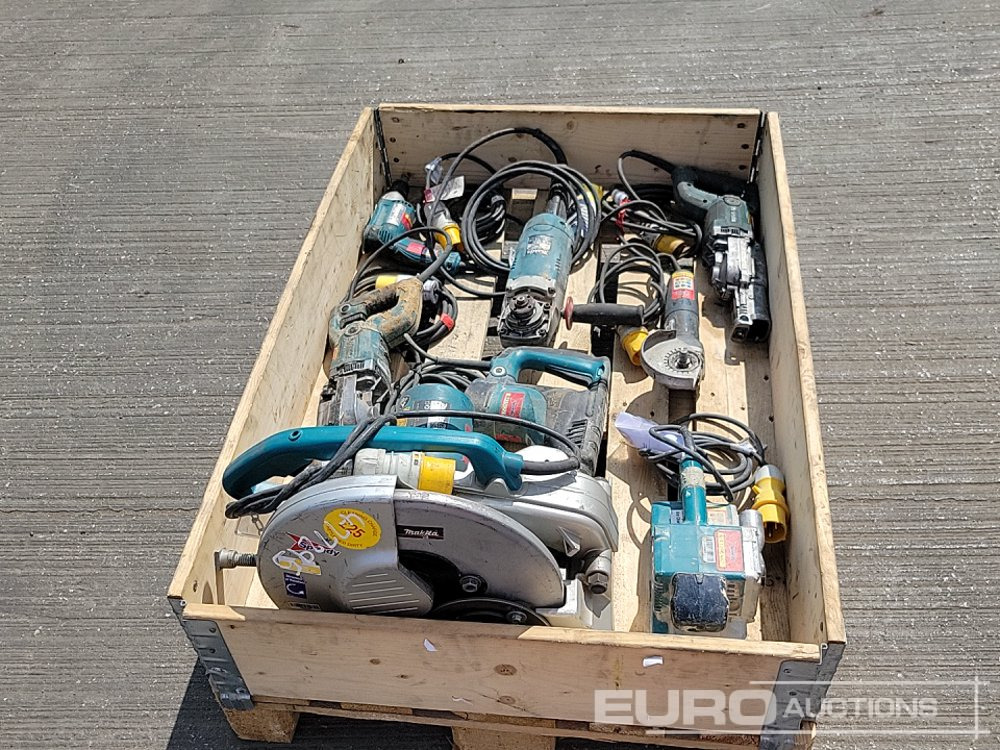 Makita 110Volt Cut Off Saw, Belt Sander, Grinder (2 of), Reciprocating Saw (2 of), Hammer Drill, Screwdriver - Construction equipment: picture 4 Makita 110Volt Cut Off Saw, Belt Sander, Grinder (2 of), Reciprocating Saw (2 of), Hammer Drill, Screwdriver - Construction equipment: picture 4
