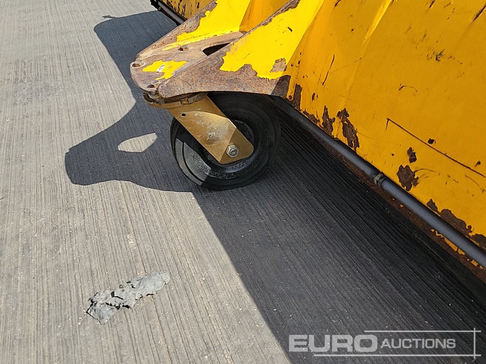Material handling equipment 2018 JCB SC240: picture 9