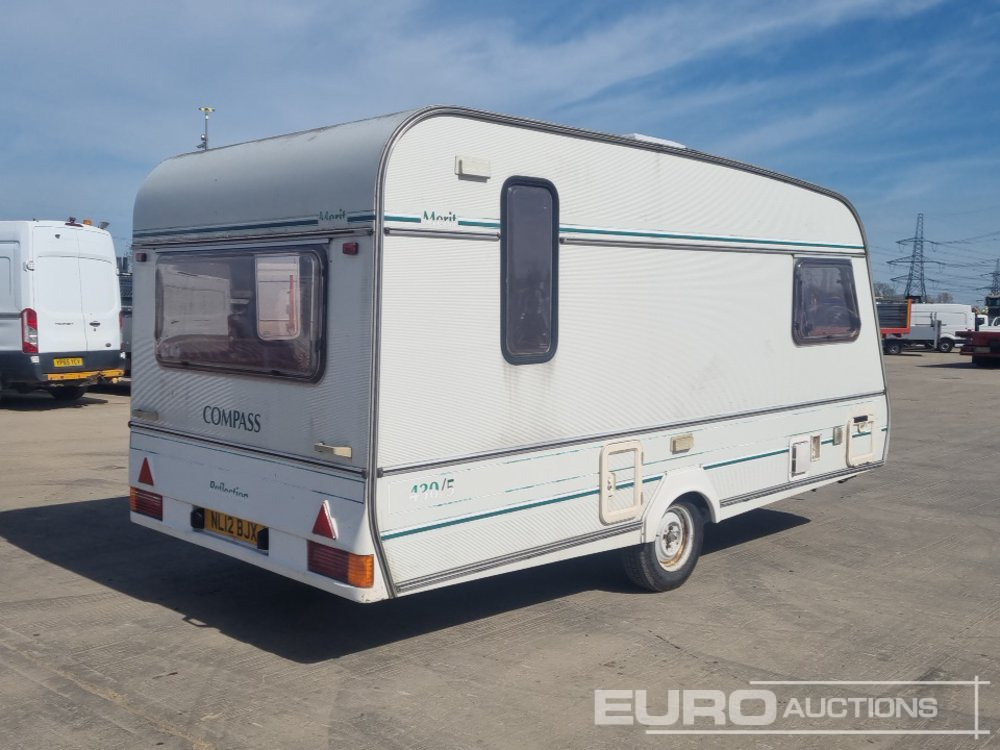 Merit 430/5 Single Axle 4 Berth Caravan - Caravan: picture 5 Merit 430/5 Single Axle 4 Berth Caravan - Caravan: picture 5