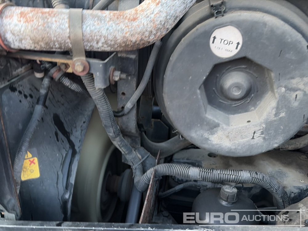 Farm tractor New Holland T7030: picture 21