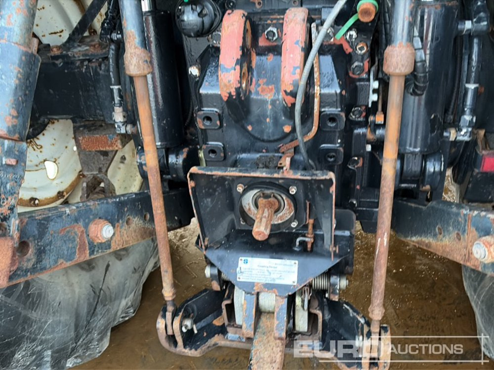 Farm tractor New Holland T7030: picture 11