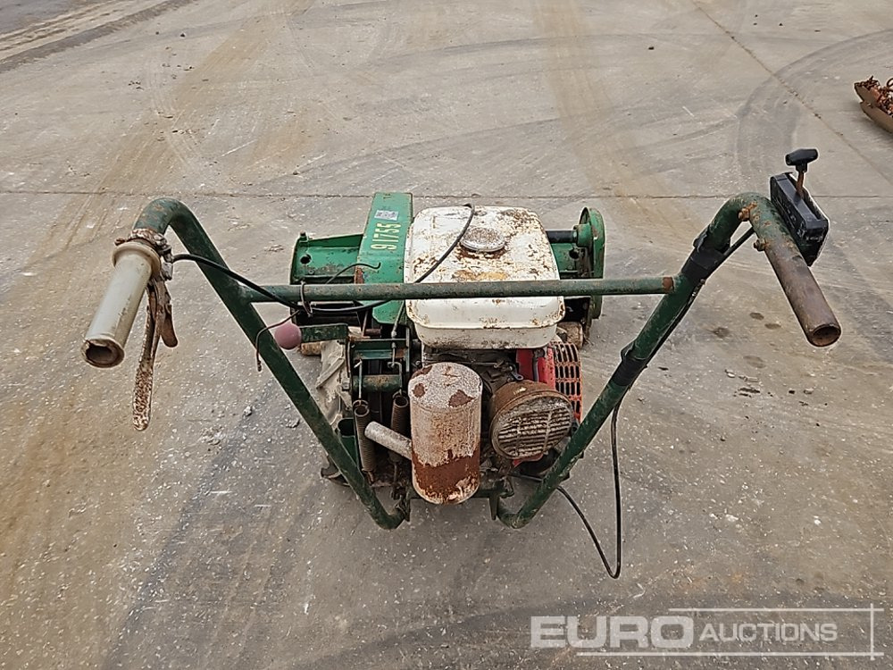 Ransomes Multimower Petrol Lawnmower, Honda Engine - Construction equipment: picture 4 Ransomes Multimower Petrol Lawnmower, Honda Engine - Construction equipment: picture 4