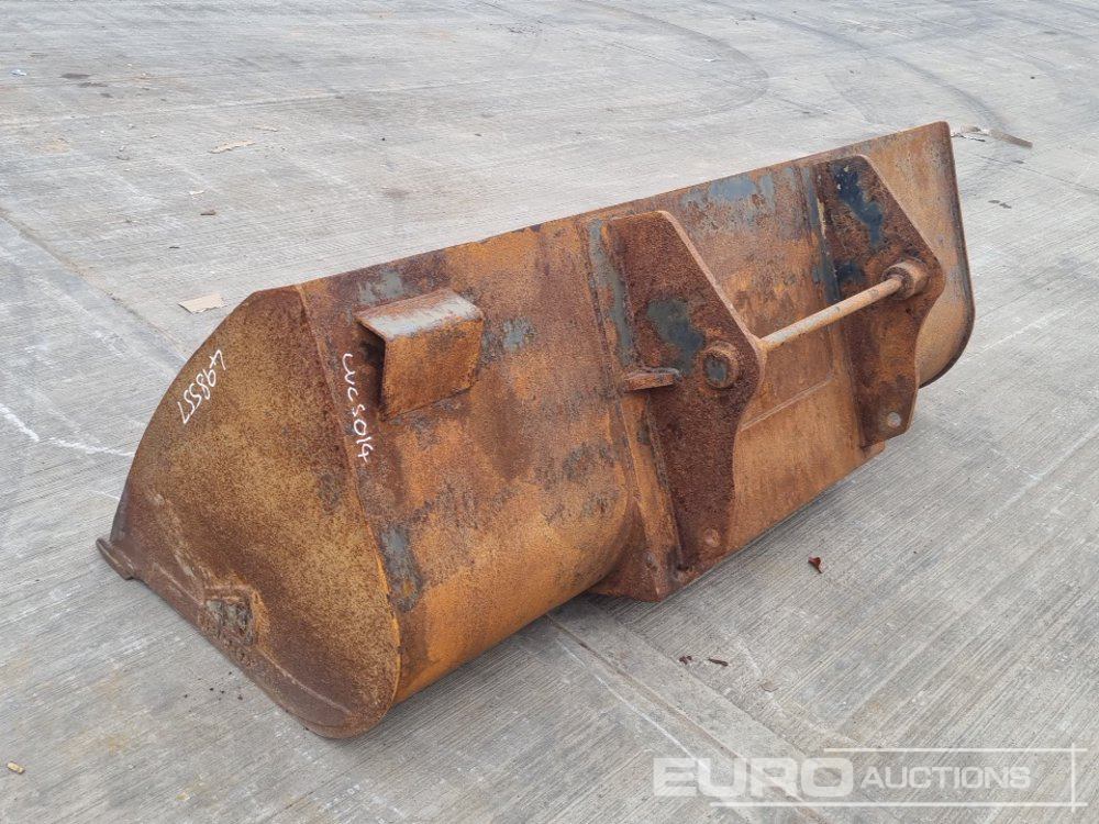 Rhinox 90" Loading Bucket to suit Telehandler - Bucket: picture 3 Rhinox 90" Loading Bucket to suit Telehandler - Bucket: picture 3