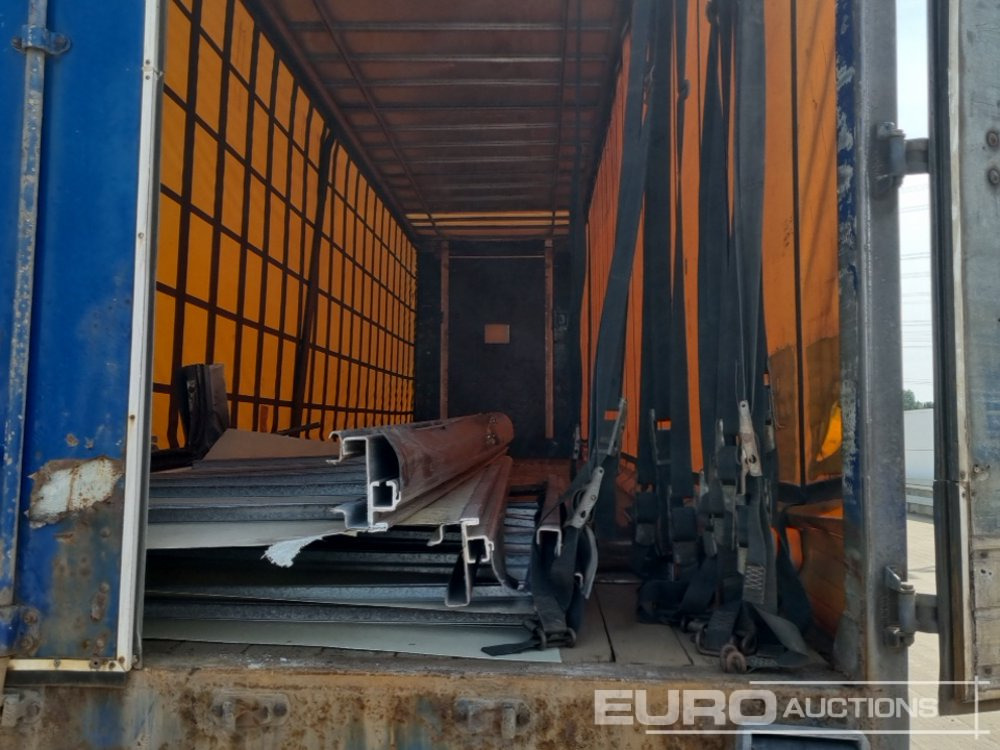 Curtainsider semi-trailer SDC Tri Axle Curtainsider Trailer: picture 17