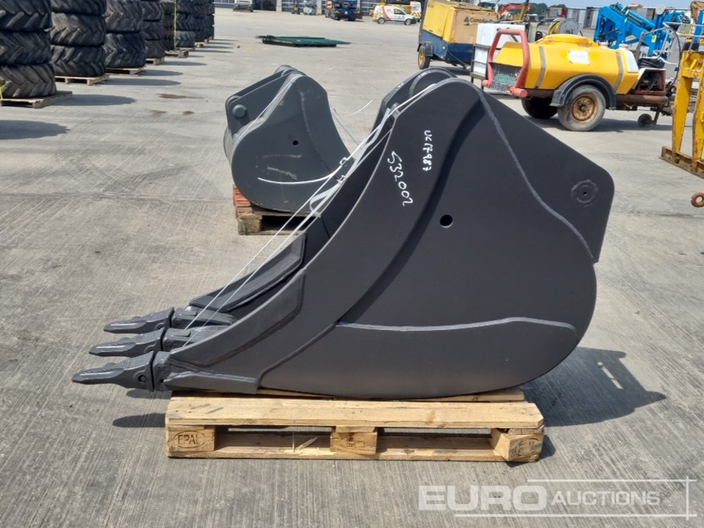 Unused 2024 Miller 18" Scoop Bucket 80mm Pin to suit 20 Ton Excavator - Bucket: picture 2 Unused 2024 Miller 18" Scoop Bucket 80mm Pin to suit 20 Ton Excavator - Bucket: picture 2