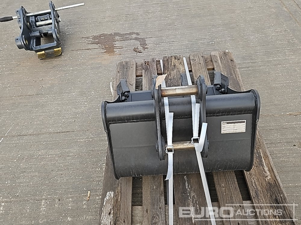 Unused 2024 Miller 24" Digging Bucket 35mm Pin to suit Mini Excavator - Bucket: picture 4 Unused 2024 Miller 24" Digging Bucket 35mm Pin to suit Mini Excavator - Bucket: picture 4