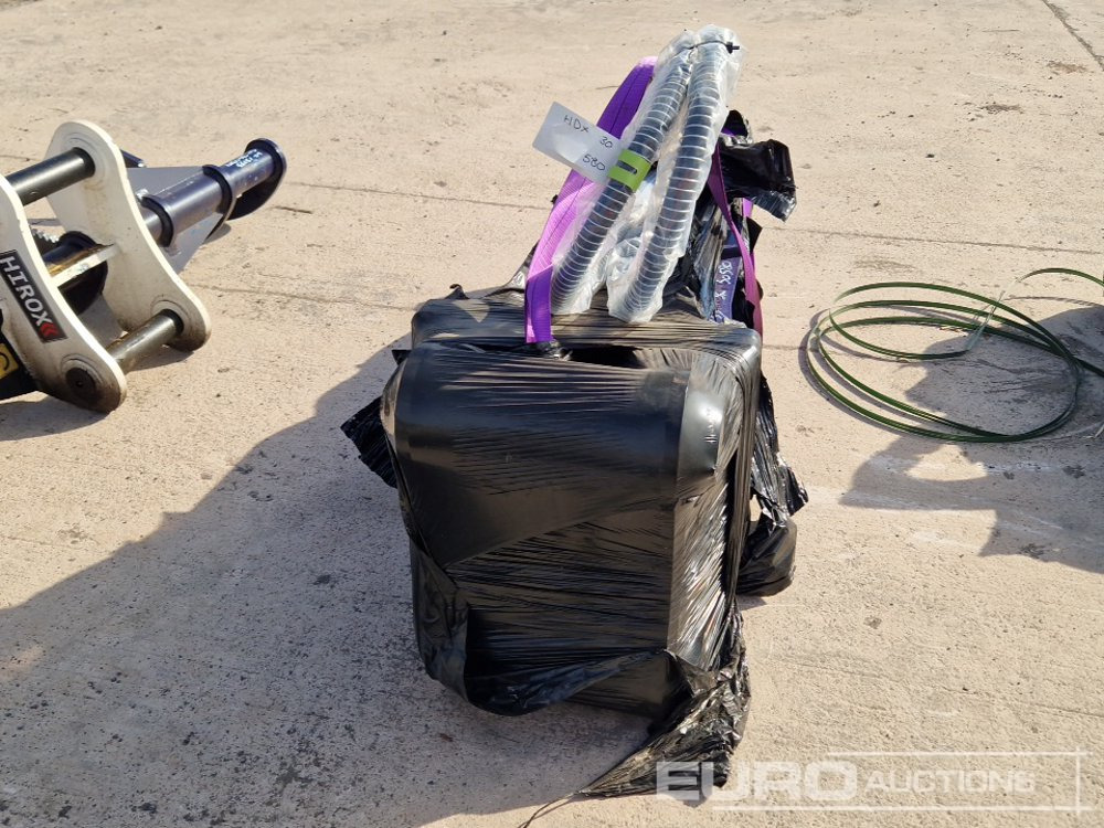 Unused 2025 Hirox HRX13-20 Hydraulic Breaker 65mm Pin to suit 13 Ton Excavator - Hydraulic hammer: picture 4 Unused 2025 Hirox HRX13-20 Hydraulic Breaker 65mm Pin to suit 13 Ton Excavator - Hydraulic hammer: picture 4