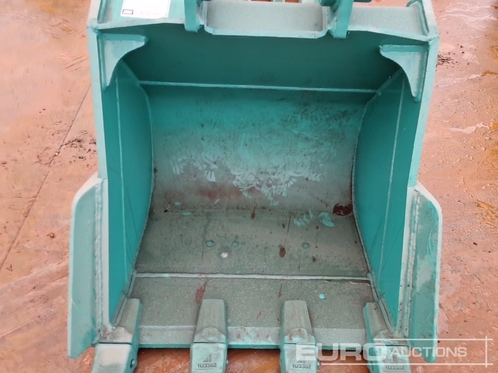 New Bucket Unused 36" Digging Bucket 60mm Pin to suit 10 Ton Excavator: picture 12 New Bucket Unused 36" Digging Bucket 60mm Pin to suit 10 Ton Excavator: picture 12
