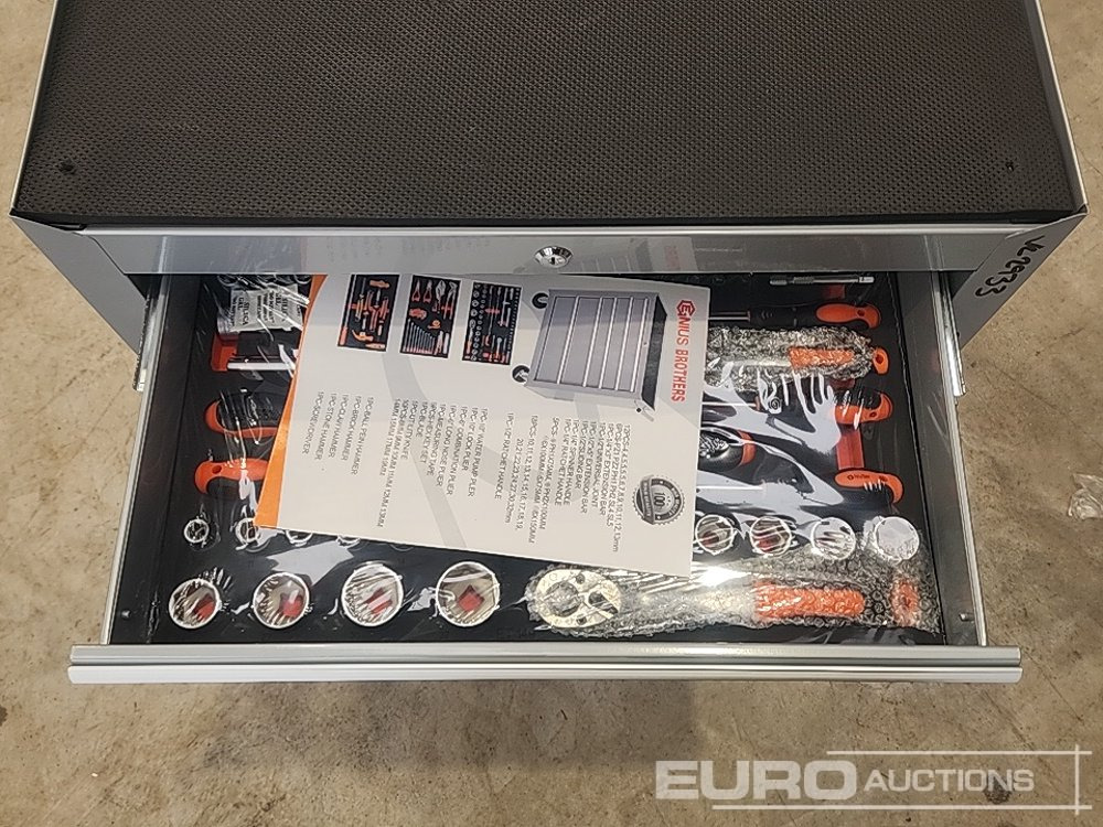 Unused 5 Drawer Tool Box & Tools - Garage equipment: picture 5 Unused 5 Drawer Tool Box & Tools - Garage equipment: picture 5