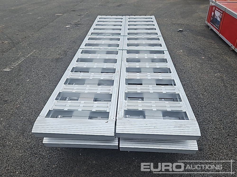 Unused 9' Aluminium Loading Ramp (4 of) - Construction equipment: picture 4 Unused 9' Aluminium Loading Ramp (4 of) - Construction equipment: picture 4