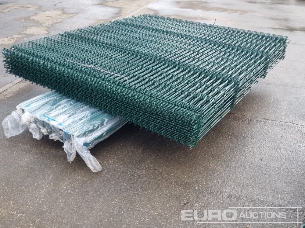 Construction equipment Unused Galvanised & Powder Coated Heavy Duty (5mm) Wire Mesh Fencing, 25 x H2.4m x W2.2m Panels, 26 x 60mm x 60mm x3m Posts, with Fittings (Green): picture 16