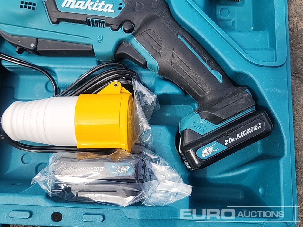 Construction equipment Unused Makita RJ03 12v Recip Saw, 2 Batteries, Charger, Case: picture 14
