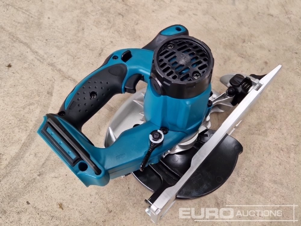 Construction equipment Unused Makita XSS02 18v XLT Circlar Saw (Body Only): picture 8