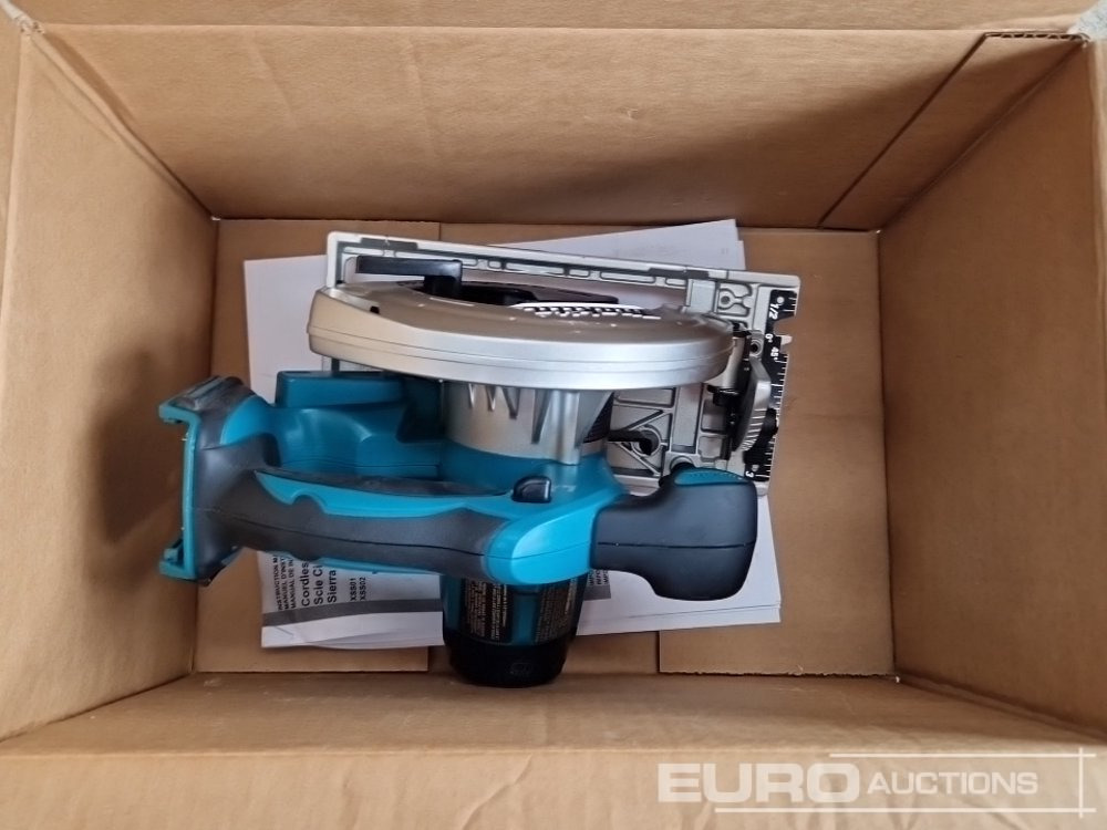Construction equipment Unused Makita XSS02 18v XLT Circlar Saw (Body Only): picture 16
