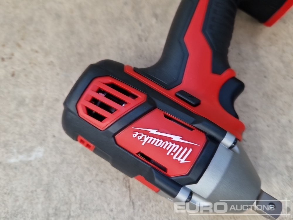 Construction equipment Unused Milwaukee M18 18v 1/2 Cordless Impact Wrench (Body Only): picture 6