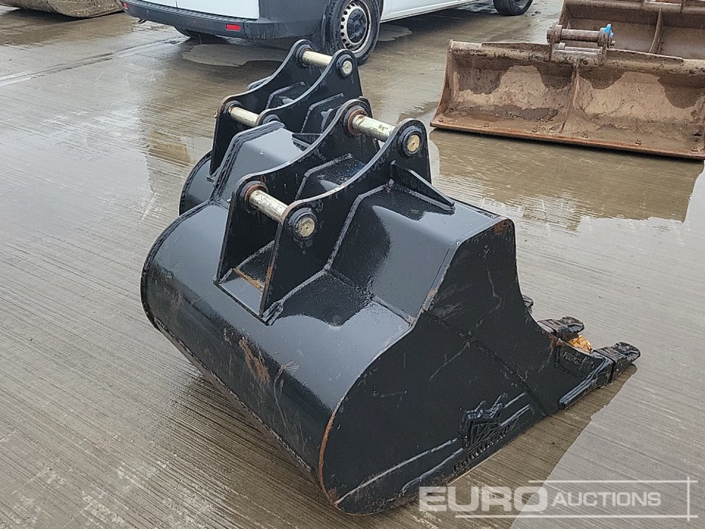 Unused Rhinox 36", 18" Digging Bucket 60mm Pin to suit 10 Ton Excavator - Bucket: picture 5 Unused Rhinox 36", 18" Digging Bucket 60mm Pin to suit 10 Ton Excavator - Bucket: picture 5