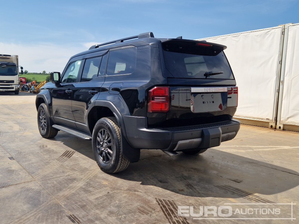 Unused Toyota Land Cruiser - SUV: picture 3 Unused Toyota Land Cruiser - SUV: picture 3