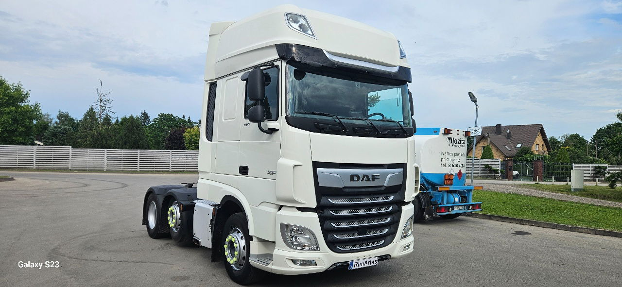 DAF XF 105.460 - Tractor truck: picture 4 DAF XF 105.460 - Tractor truck: picture 4