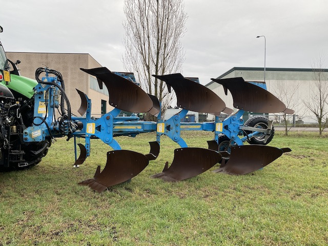Aratro trivomere Annovi - Plow: picture 1 Aratro trivomere Annovi - Plow: picture 1