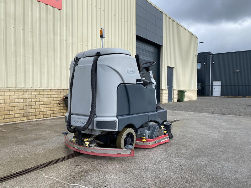 Nilfisk SC6500 1300C, Veeg- Schrobmachine - Scrubber dryer: picture 2 Nilfisk SC6500 1300C, Veeg- Schrobmachine - Scrubber dryer: picture 2