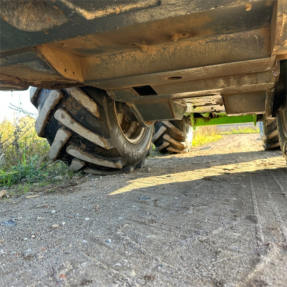 Wheel loader Avant 860 i: picture 40