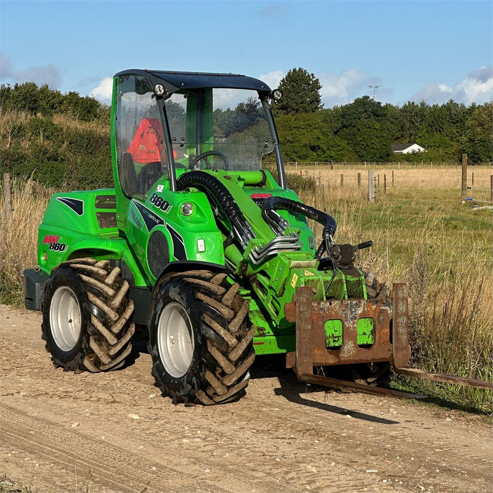 Wheel loader Avant 860 i: picture 6
