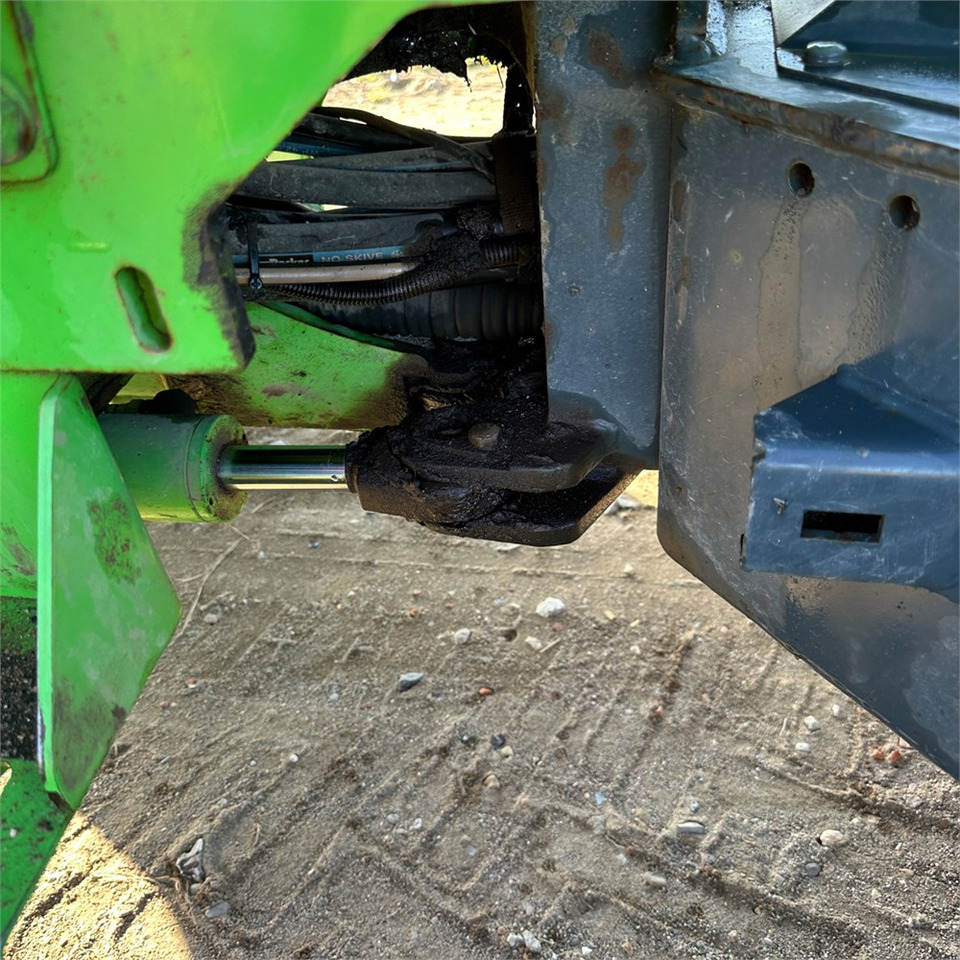 Wheel loader Avant 860 i: picture 36