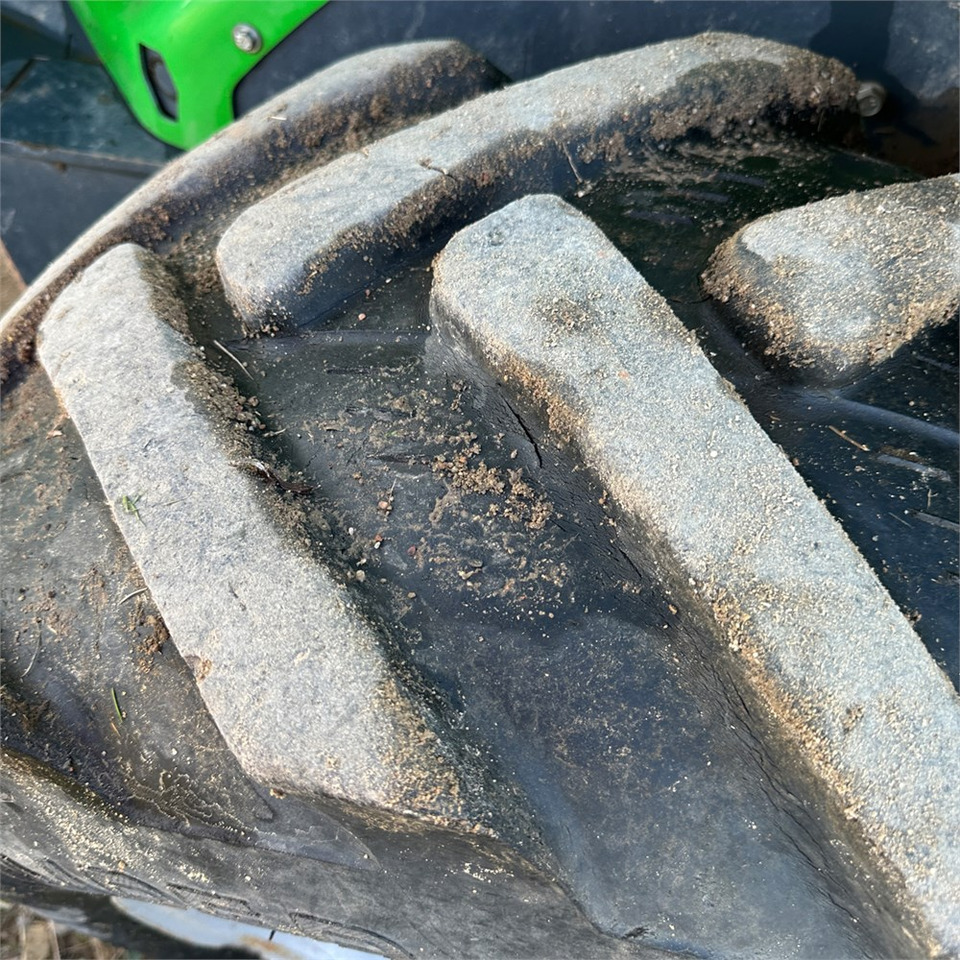 Wheel loader Avant 860 i: picture 44