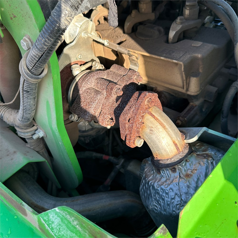 Wheel loader Avant 860 i: picture 33