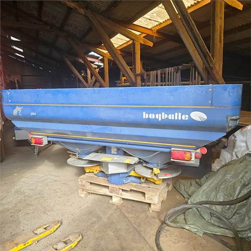 Bogballe M2 Plus - Fertilizing equipment: picture 1 Bogballe M2 Plus - Fertilizing equipment: picture 1