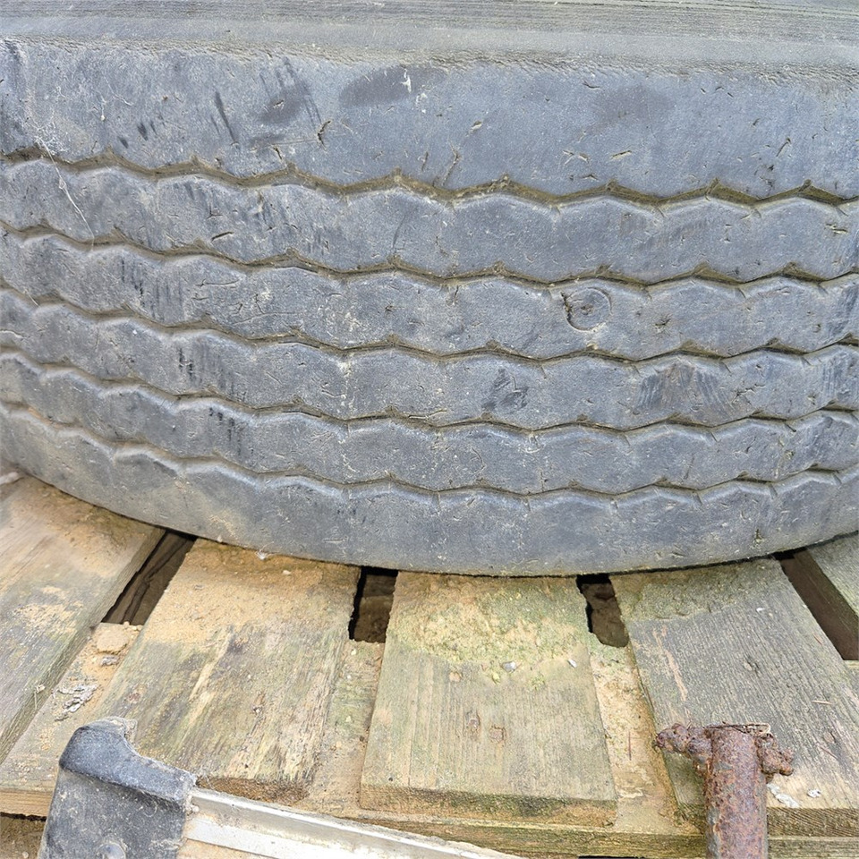 Bridgestone 4 units - Wheel and tire package: picture 2 Bridgestone 4 units - Wheel and tire package: picture 2