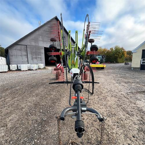 Claas 2800 Liner Trend - Tedding equipment: picture 5 Claas 2800 Liner Trend - Tedding equipment: picture 5