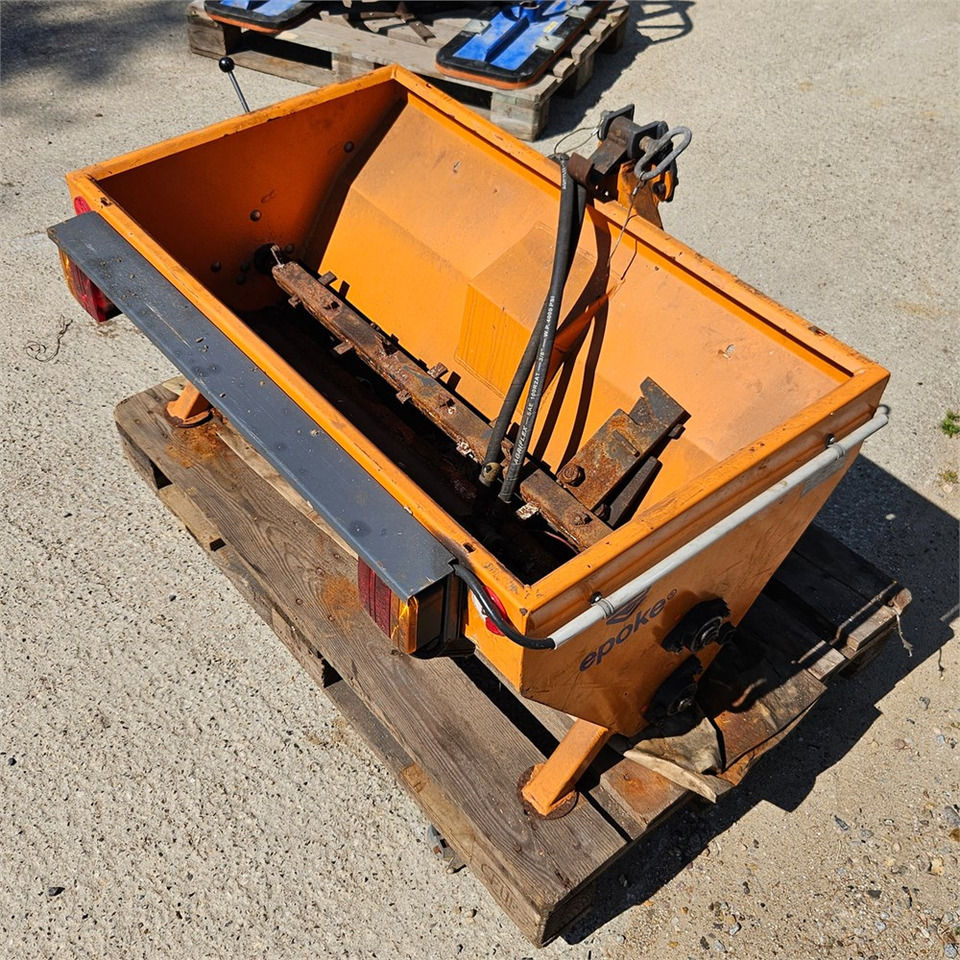 Epoke PMH 1,4 - Sand/ Salt spreader: picture 1 Epoke PMH 1,4 - Sand/ Salt spreader: picture 1