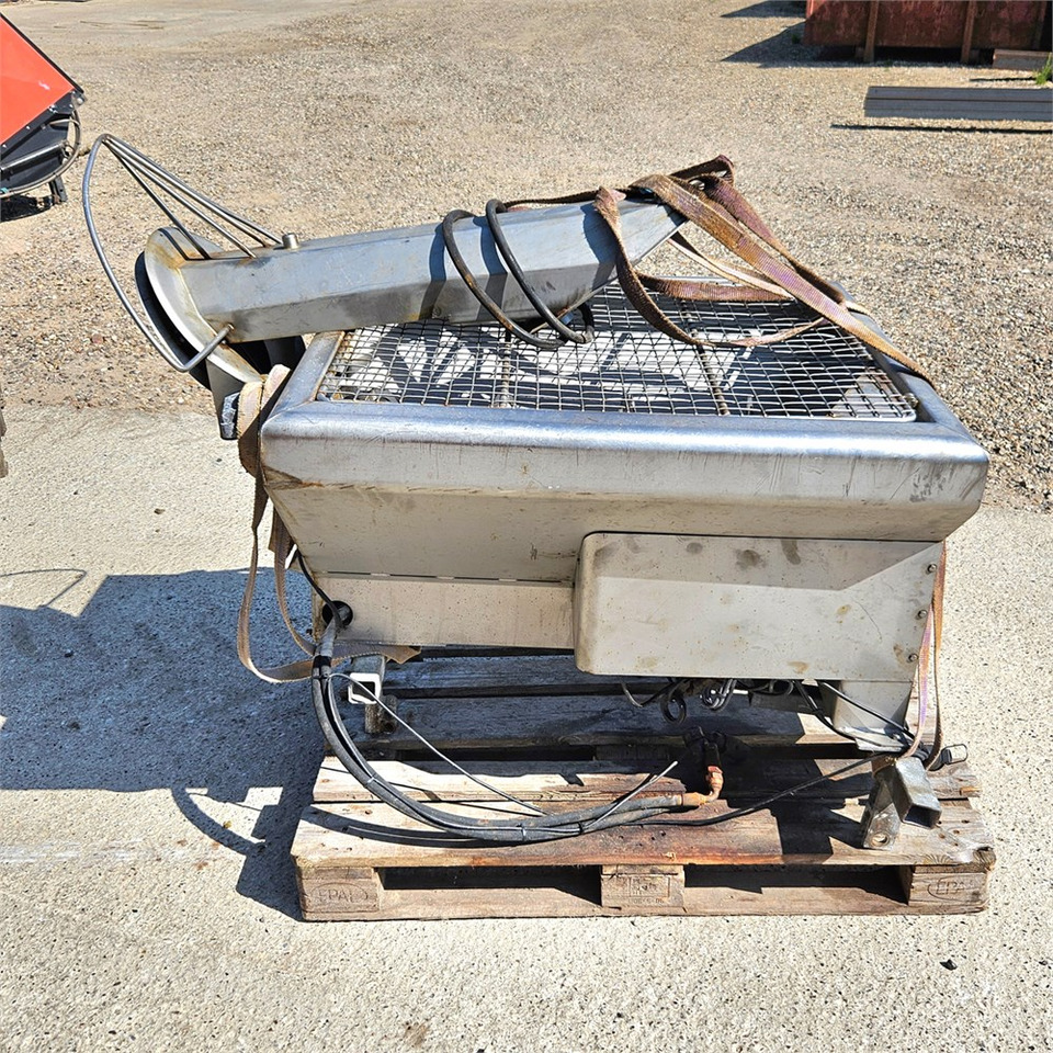 HA Fog GAR JK 170 EL - Sand/ Salt spreader: picture 2 HA Fog GAR JK 170 EL - Sand/ Salt spreader: picture 2