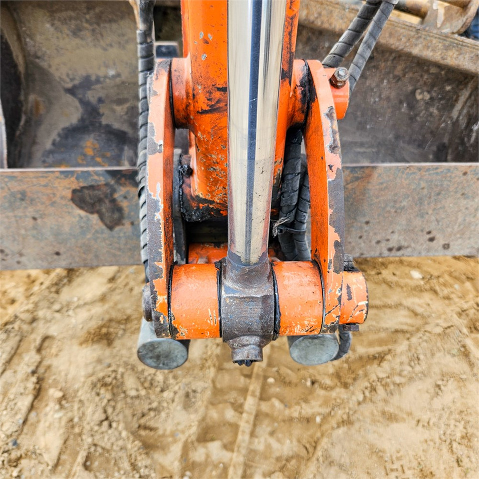 Mini excavator Hitachi ZX19-6 CR: picture 22