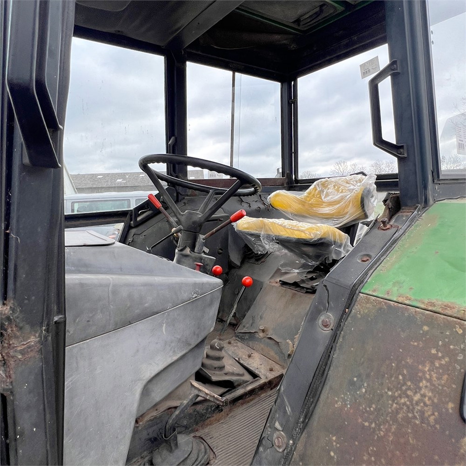 John Deere 2140 leasing John Deere 2140: picture 15
