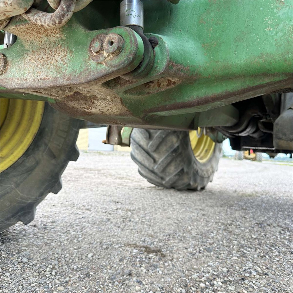 Farm tractor John Deere 7530: picture 37 Farm tractor John Deere 7530: picture 37