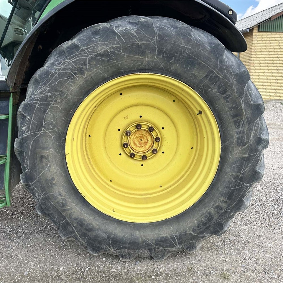Farm tractor John Deere 7530: picture 42 Farm tractor John Deere 7530: picture 42