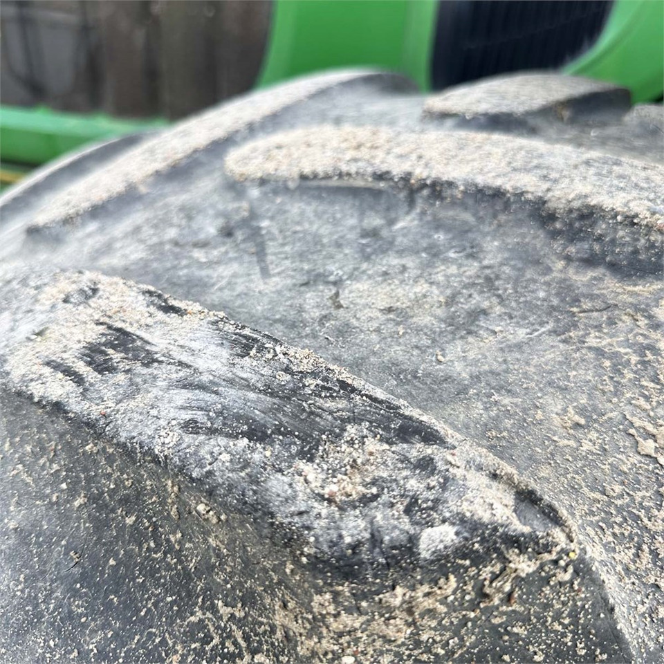 Farm tractor John Deere 7530: picture 41 Farm tractor John Deere 7530: picture 41