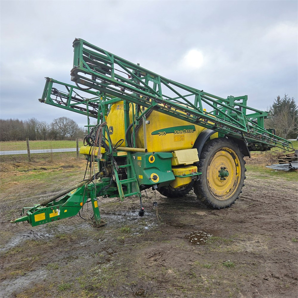 John Deere TRSP 740/25 - Sprayer: picture 4 John Deere TRSP 740/25 - Sprayer: picture 4