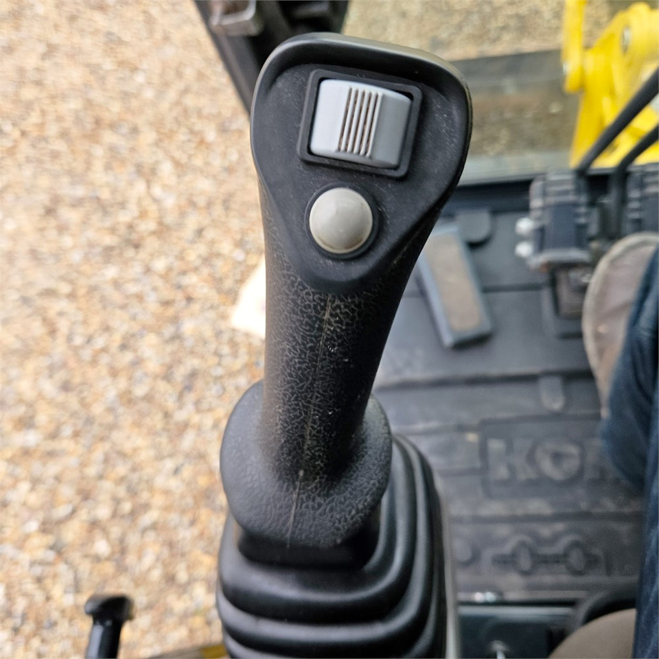 Mini excavator Komatsu PC20R-5: picture 11