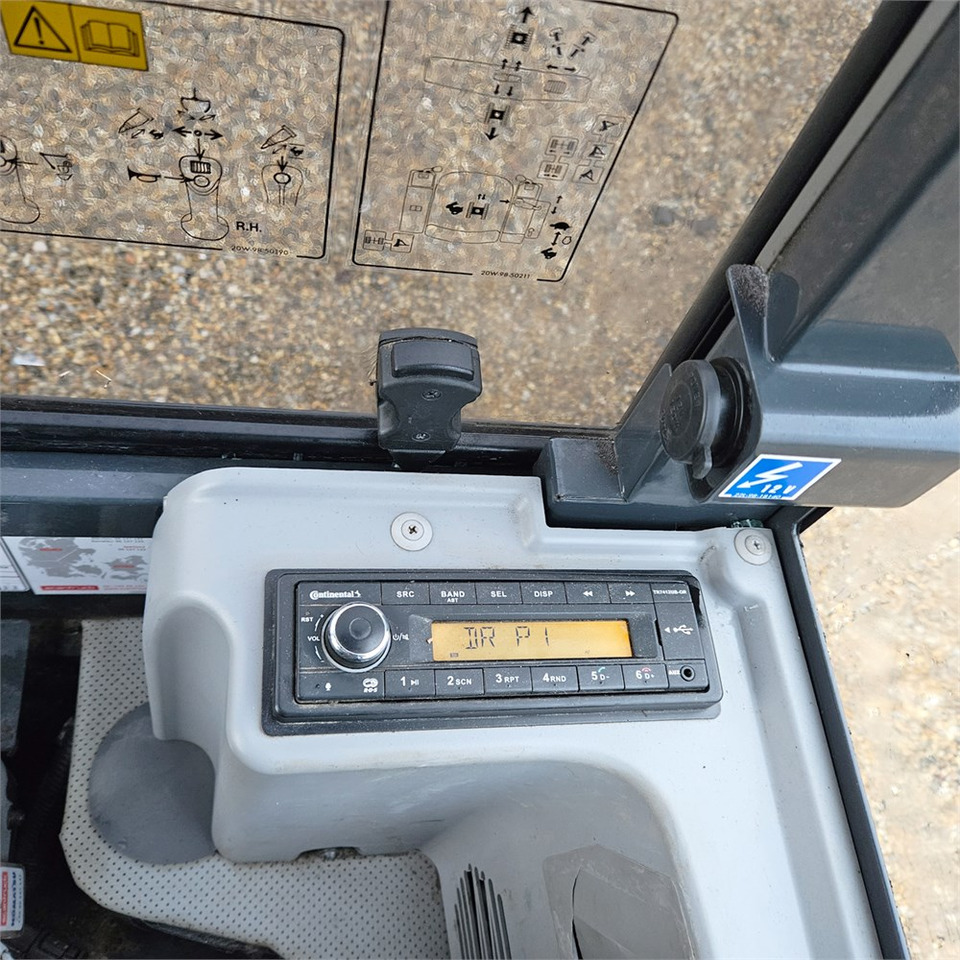 Mini excavator Komatsu PC20R-5: picture 21