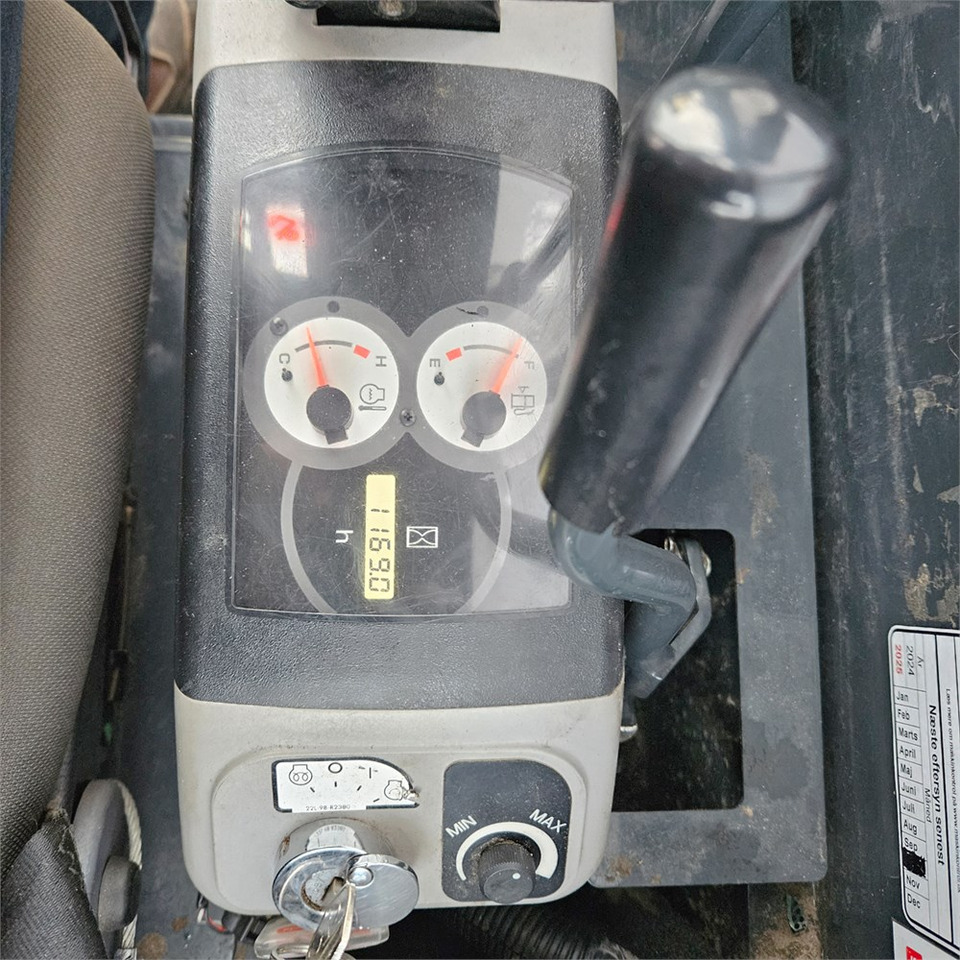 Mini excavator Komatsu PC20R-5: picture 15