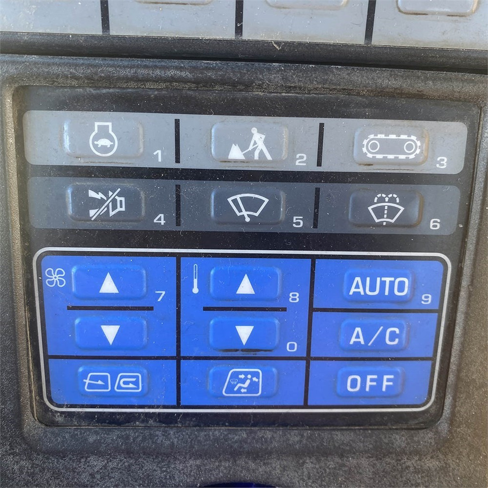 Crawler excavator Komatsu PC210 LC-8K: picture 22 Crawler excavator Komatsu PC210 LC-8K: picture 22