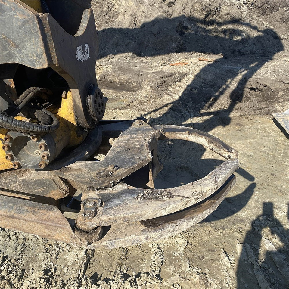 Crawler excavator Komatsu PC210 LC-8K: picture 9 Crawler excavator Komatsu PC210 LC-8K: picture 9