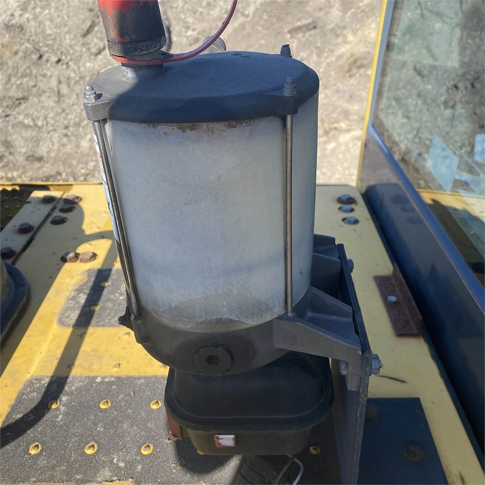 Crawler excavator Komatsu PC210 LC-8K: picture 13 Crawler excavator Komatsu PC210 LC-8K: picture 13