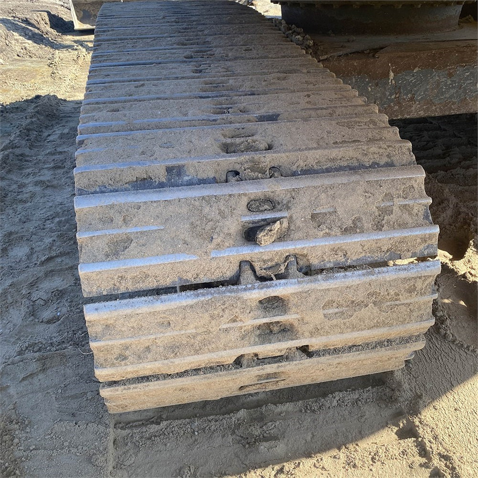 Crawler excavator Komatsu PC210 LC-8K: picture 32 Crawler excavator Komatsu PC210 LC-8K: picture 32