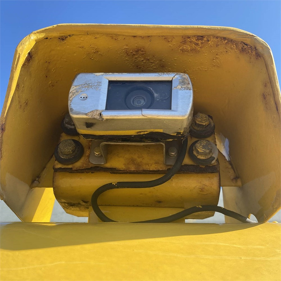 Crawler excavator Komatsu PC210 LC-8K: picture 25 Crawler excavator Komatsu PC210 LC-8K: picture 25