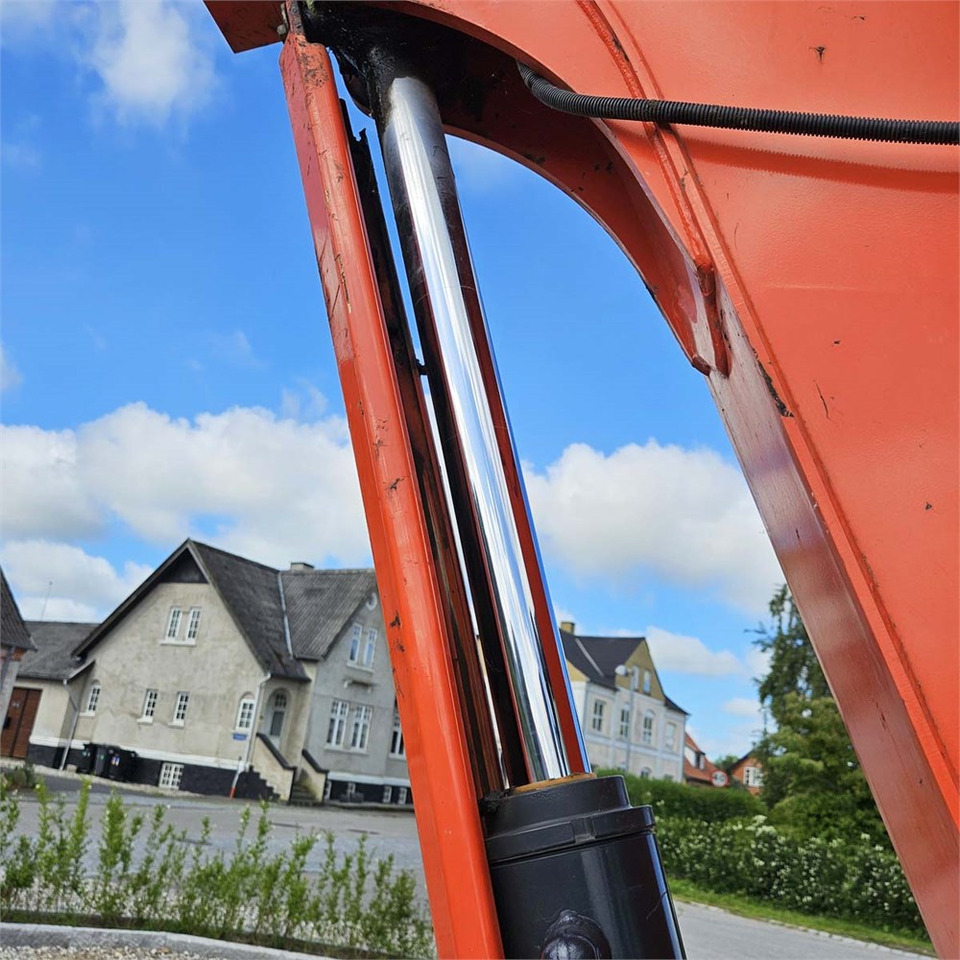 Mini excavator Kubota KX057-4: picture 25